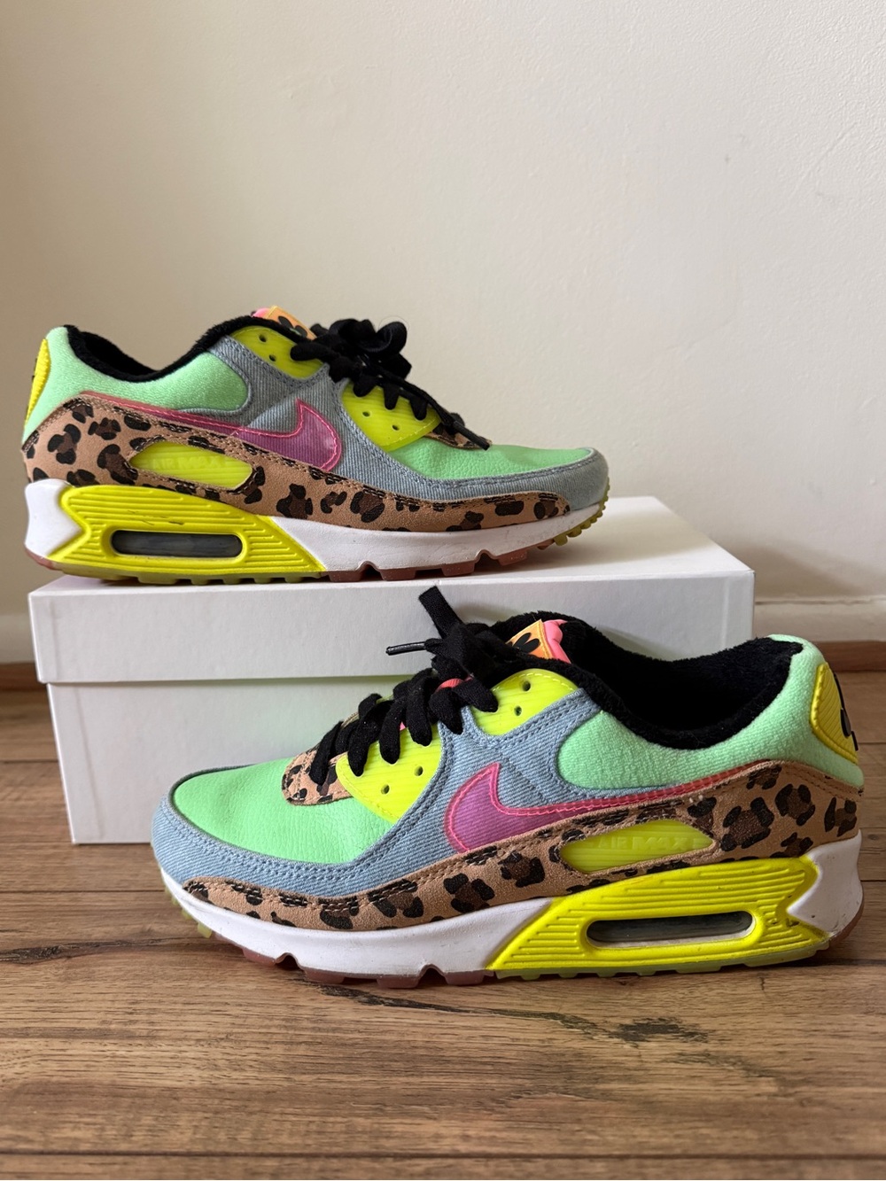 Nike Wmns Air Max 90 LX 'Illusion Green' Denim Leopard Sneakers - Size W 9/M 7.5 - Picture 6 of 11